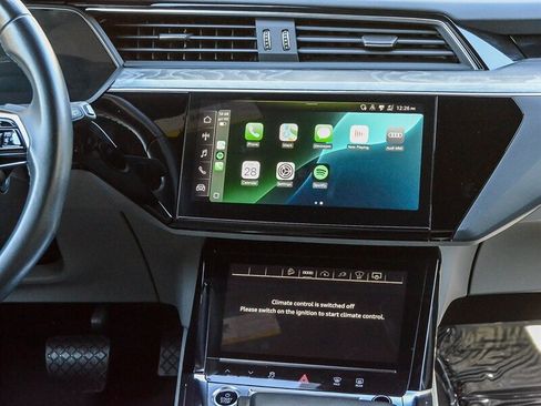 Used 2022 Audi e-tron Chronos w/ Chronos Package image 19