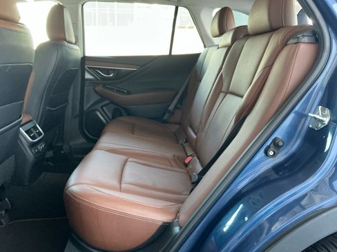 Used 2022 Subaru Outback Touring AWD/4WD image 18