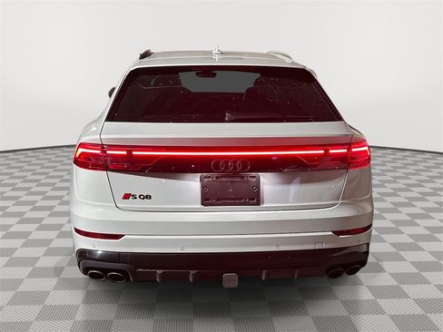 Used 2024 Audi SQ8 Premium Plus w/ S Sport Package image 4