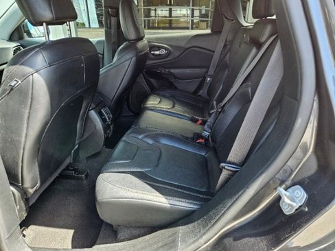 Used 2023 Jeep Cherokee Altitude Lux image 15