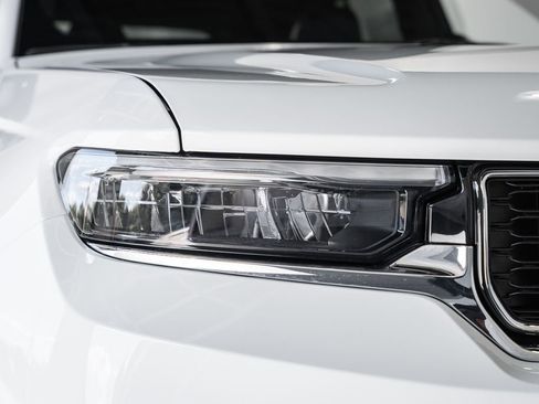 New 2025 Jeep Grand Cherokee Limited w/ MOPAR Finishing Package image 13