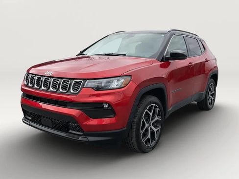 Used 2025 Jeep Compass Limited AWD/4WD image 3