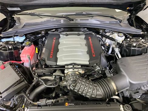 Used 2023 Chevrolet Camaro LT image 10