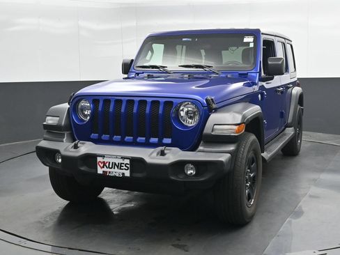 Used 2018 Jeep Wrangler Unlimited Sport AWD/4WD image 6