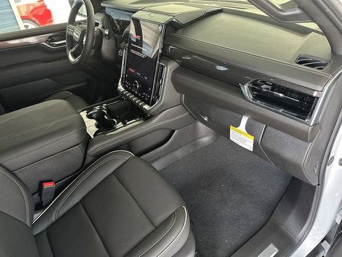 New 2026 GMC Yukon XL Elevation AWD/4WD image 42