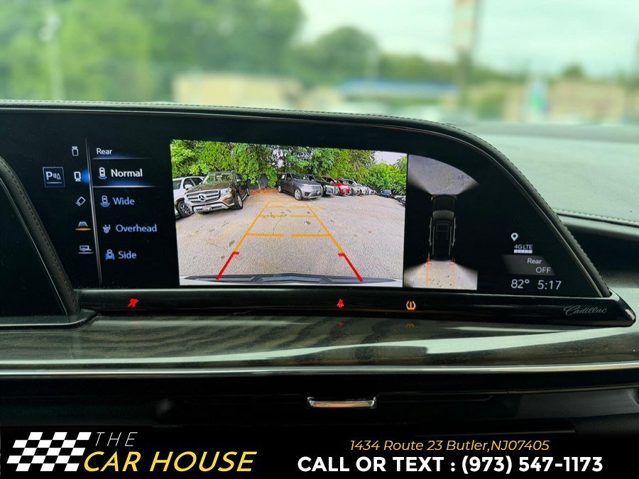 Used 2024 Cadillac Escalade Premium Luxury RWD image 30