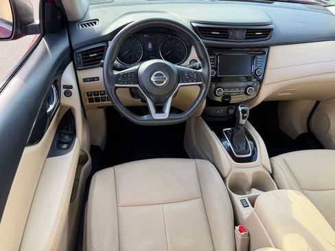 Used 2019 Nissan Rogue SV FWD image 13