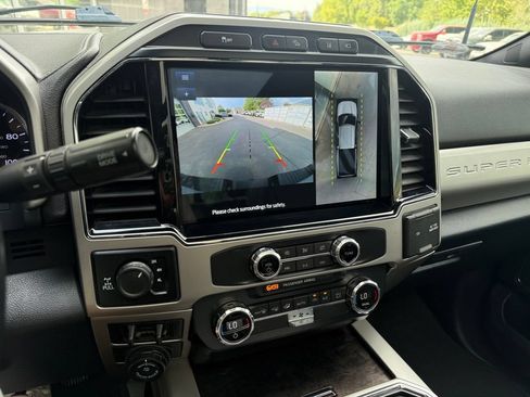Used 2022 Ford F250 Lariat w/ Tremor Off-Road Package AWD/4WD image 27