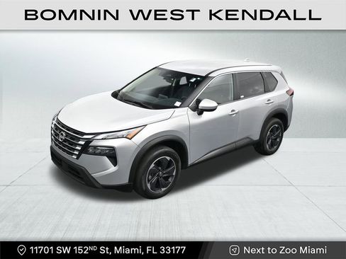 Used 2024 Nissan Rogue SV image 13