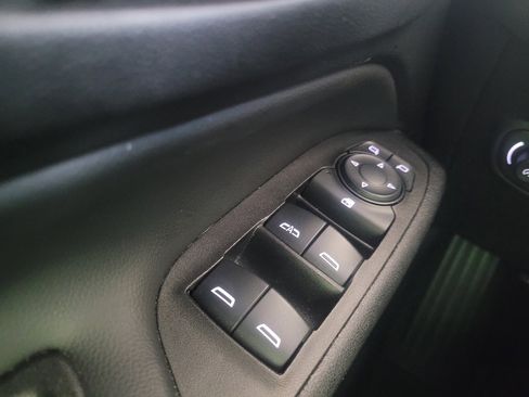 Used 2024 Chevrolet Equinox LT image 27