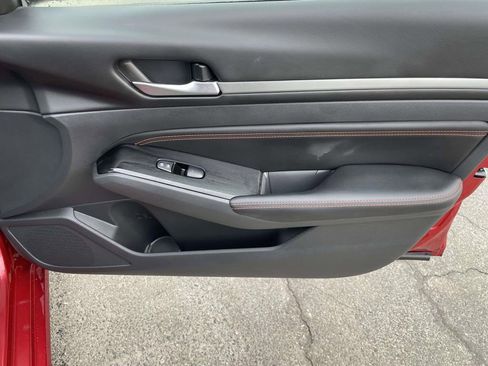 Used 2023 Nissan Altima 2.5 SR FWD image 44