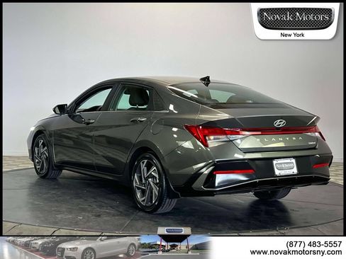 Used 2025 Hyundai Elantra Limited FWD image 6