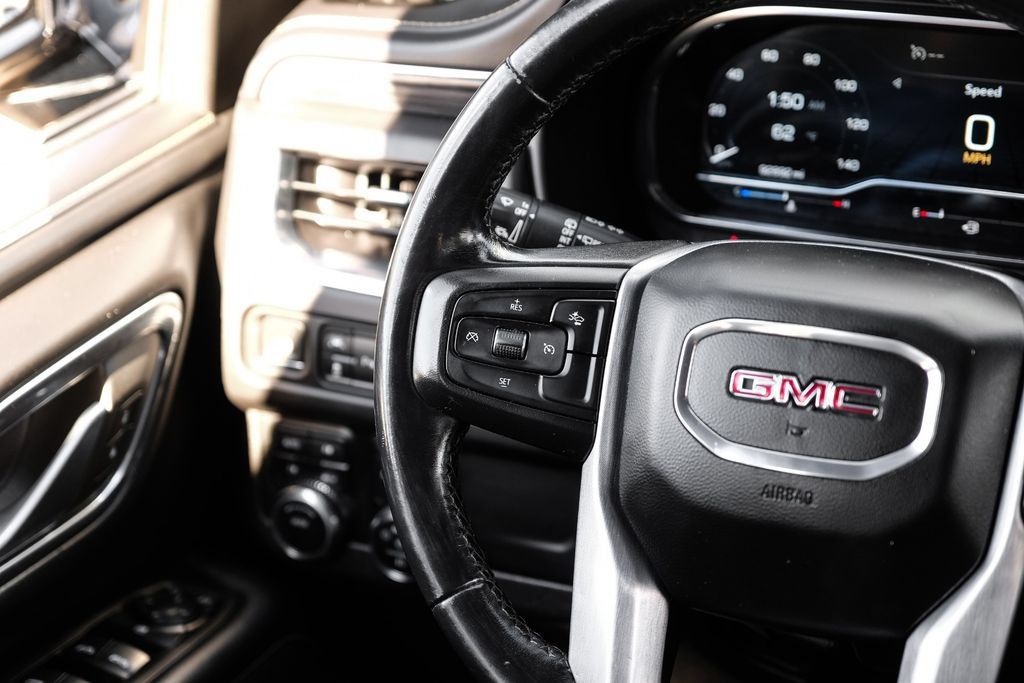 Used 2022 GMC Yukon XL SLT AWD/4WD image 13