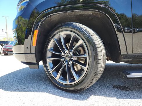 Certified 2025 Jeep Grand Wagoneer Series II Obsidian w/ Quick Order Packagew 28T AWD/4WD image 36
