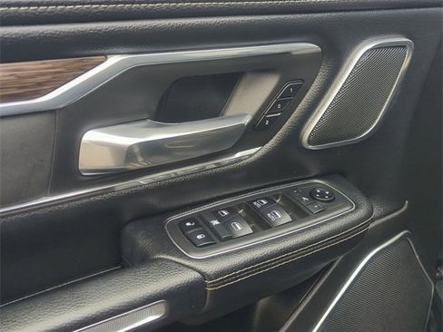 Used 2019 RAM 1500 Laramie image 13