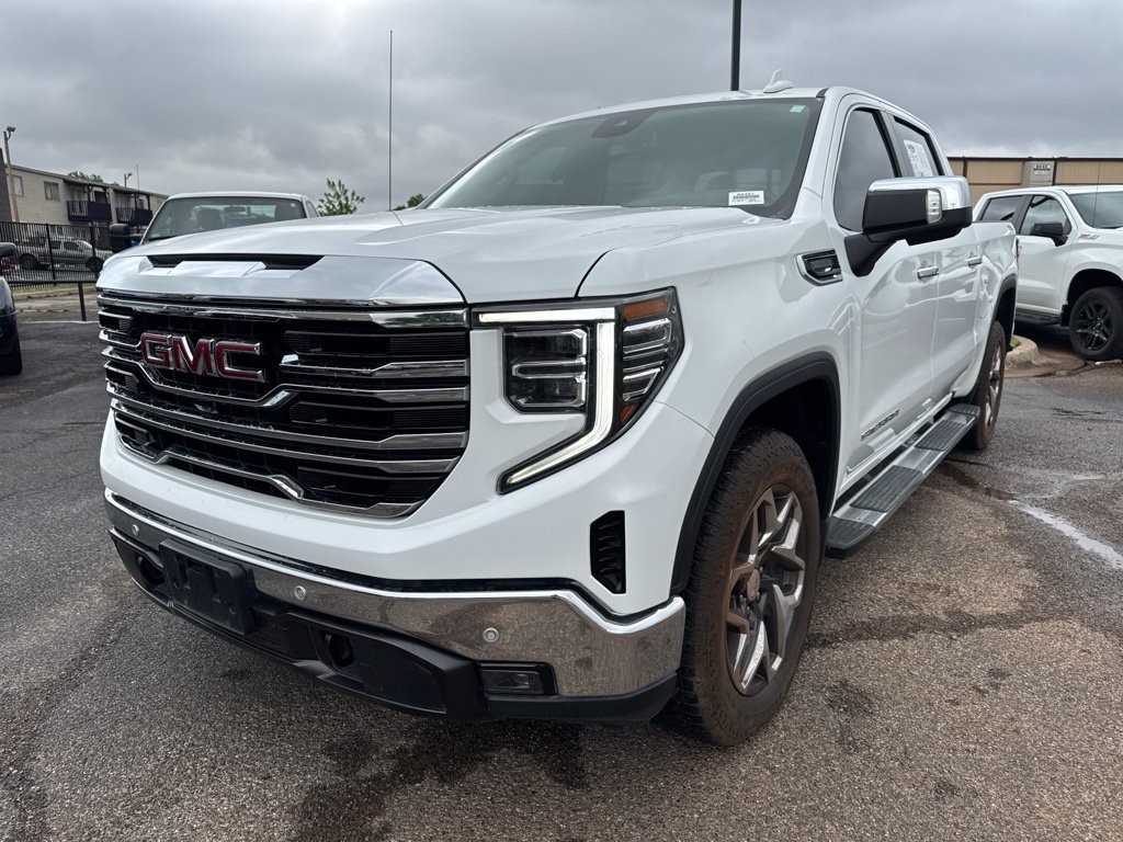 Used 2024 GMC Sierra 1500 SLT AWD/4WD image 3