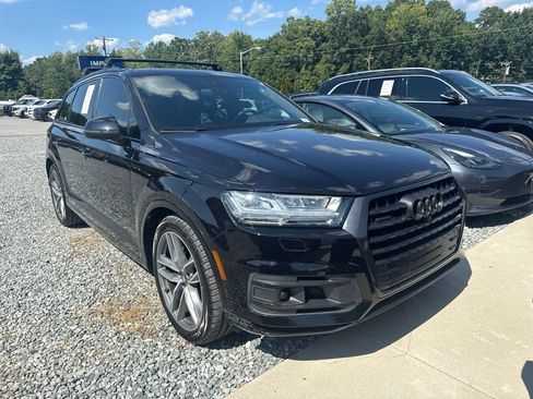 Used 2018 Audi Q7 3.0T Prestige w/ Prestige Package AWD/4WD image 2