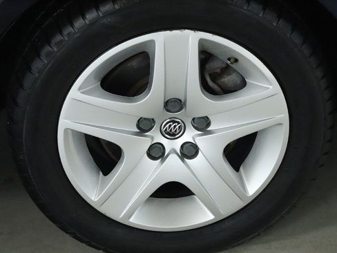 Used 2011 Buick LaCrosse CX image 40