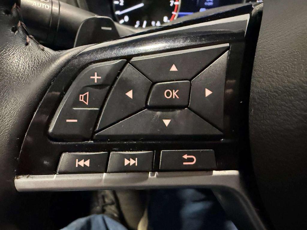 Used 2021 Nissan Altima 2.5 SR w/ SR Premium Package FWD image 38