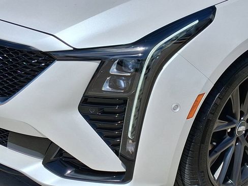 Used 2025 Cadillac CT5 Sport RWD image 7