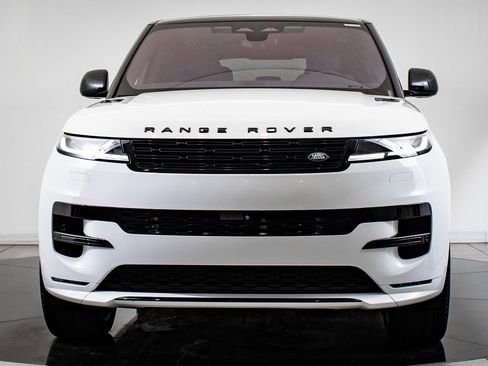Used 2023 Land Rover Range Rover Sport SE Dynamic image 2