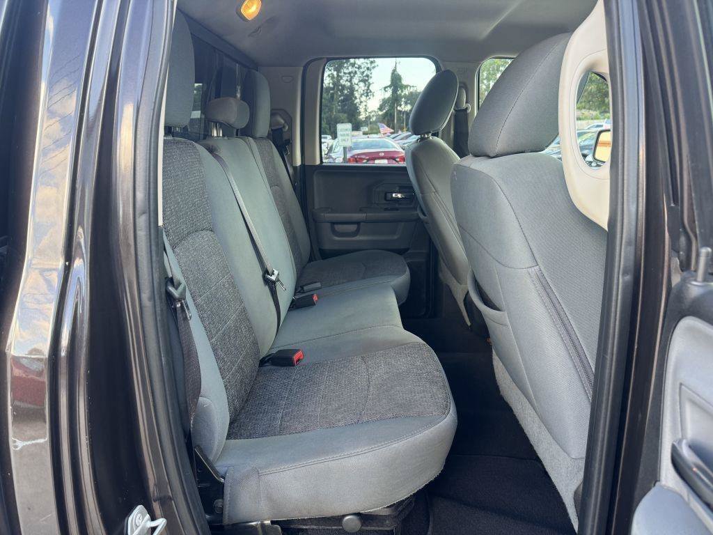 Used 2017 RAM 1500 Big Horn RWD image 10