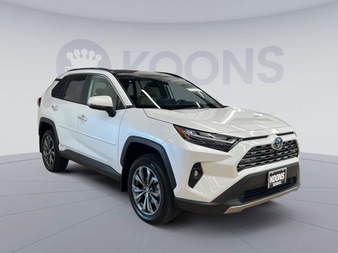 Used 2024 Toyota RAV4 Limited AWD/4WD image 8