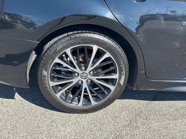 Used 2019 Toyota Camry SE w/ Audio Package FWD image 11