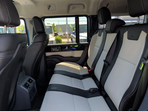 Used 2024 INEOS Grenadier AWD/4WD image 33