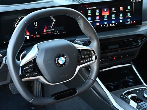 Certified 2025 BMW 230i Coupe image 12