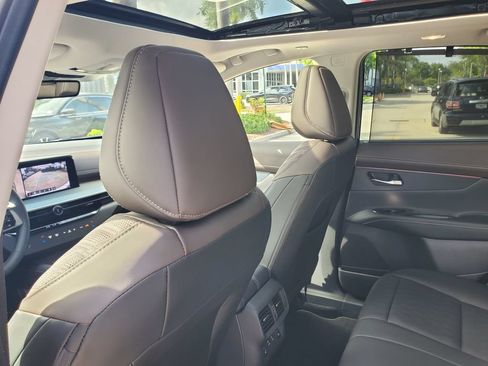 Used 2025 Nissan Murano Platinum w/ Cargo Package AWD/4WD image 10