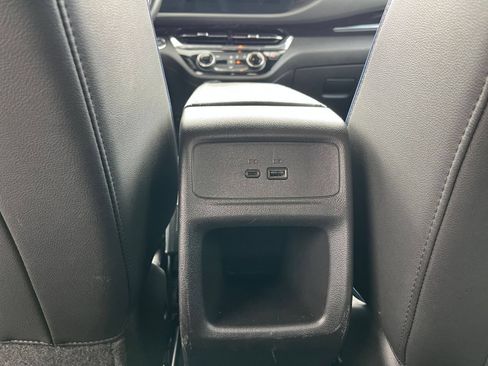 Used 2025 Buick Envista Sport Touring FWD image 18