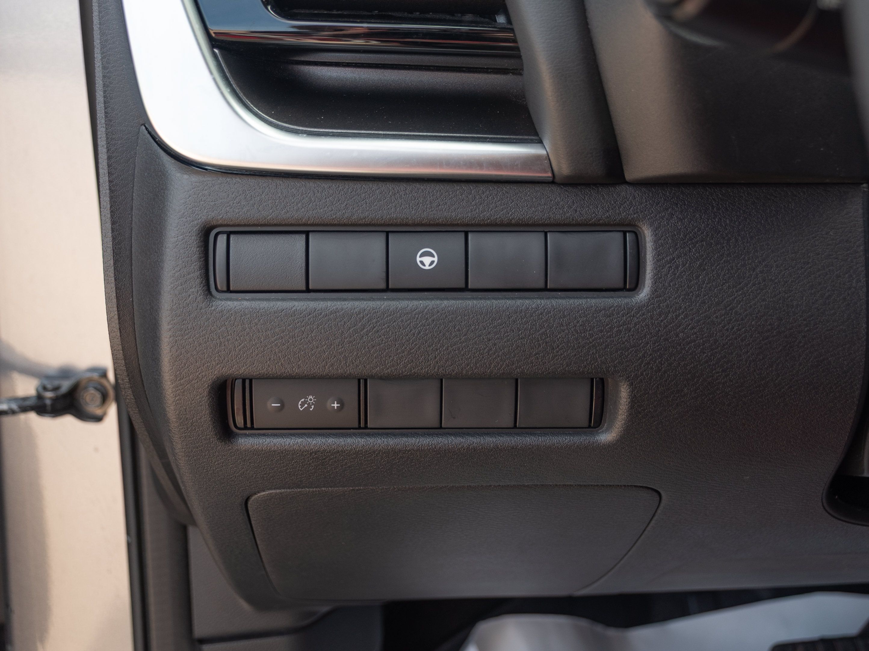 Used 2022 Nissan Rogue SV AWD/4WD image 12