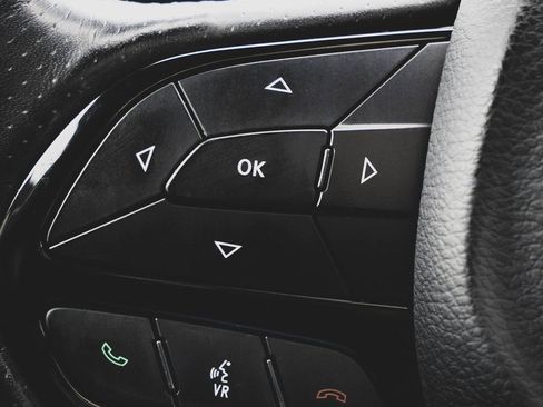 Used 2019 Chrysler Pacifica Limited w/ Advanced Safetytec Group image 15