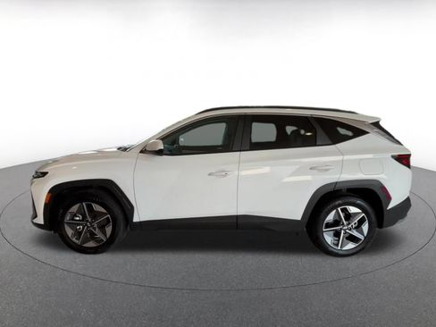 Used 2026 Hyundai Tucson SEL FWD image 9