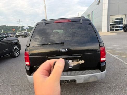 Used 2002 Ford Explorer XLT AWD/4WD image 6