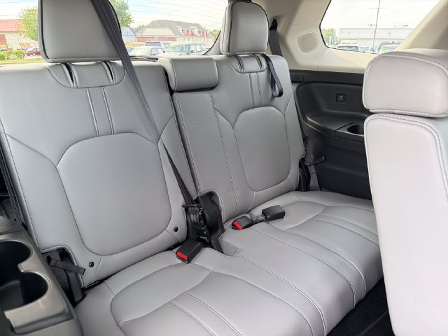 Used 2025 Honda Pilot Elite image 28