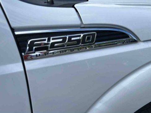 Used 2016 Ford F250 XLT w/ XLT Value Package AWD/4WD image 10