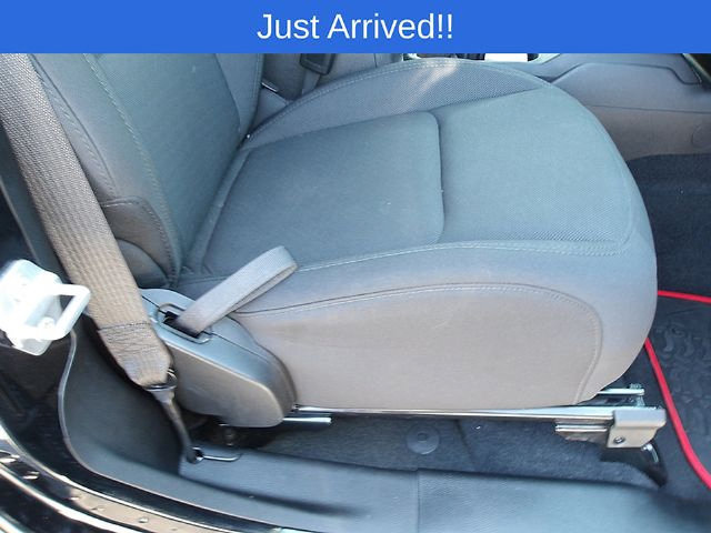 Used 2023 Jeep Wrangler Sport AWD/4WD image 9