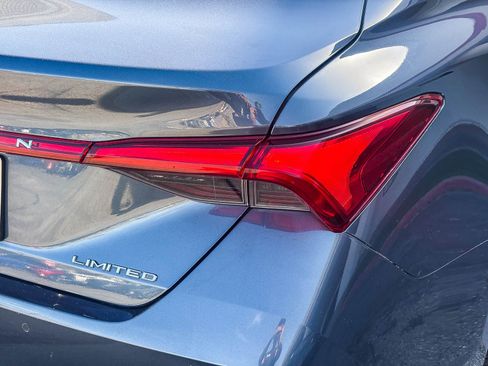 Used 2019 Toyota Avalon Limited w/ Advanced Safety Package FWD image 8