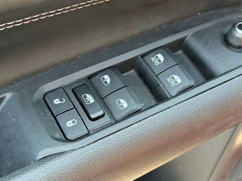 Used 2022 Jeep Compass High Altitude AWD/4WD image 3