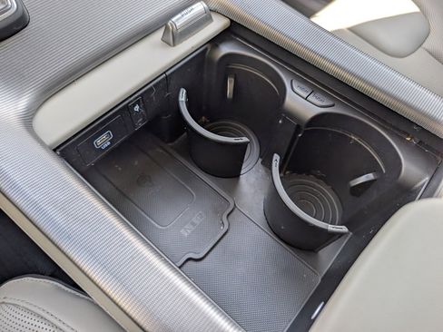 Used 2023 Hyundai Palisade Calligraphy image 22