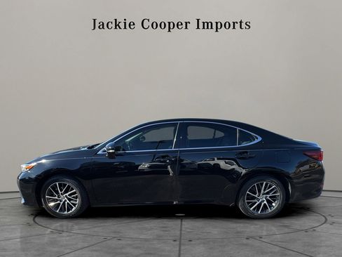 Used 2017 Lexus ES 350 image 2