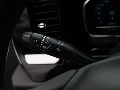 Used 2022 Chevrolet Silverado 1500 LT image 35