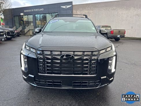 Used 2025 Hyundai Palisade Calligraphy image 2