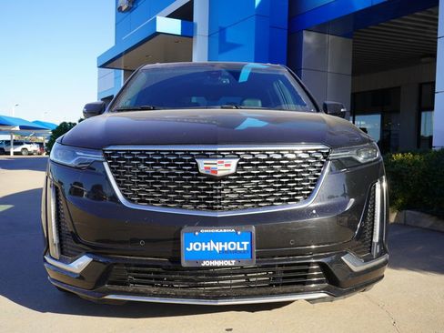 Used 2024 Cadillac XT6 Premium Luxury image 3