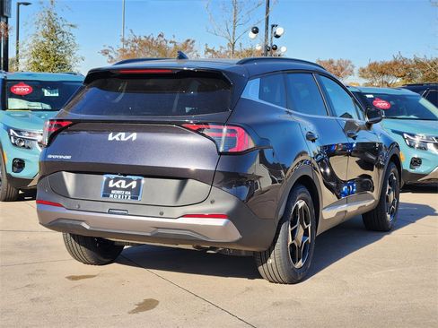 New 2026 Kia Sportage EX image 4