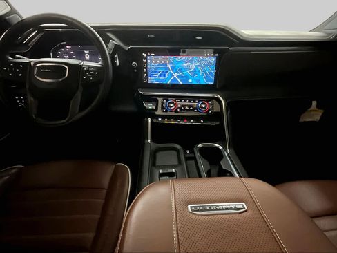 Certified 2024 GMC Sierra 2500 Denali Ultimate AWD/4WD image 15