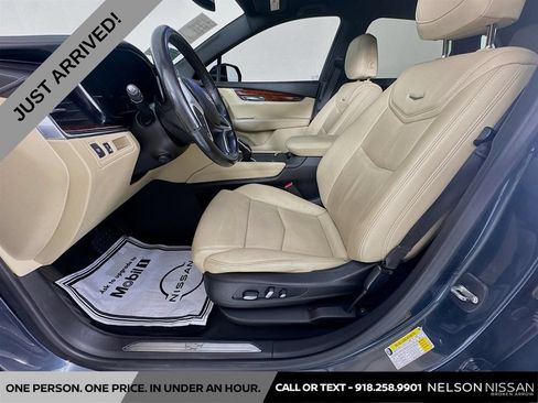 Used 2019 Cadillac XT5 Luxury FWD image 21