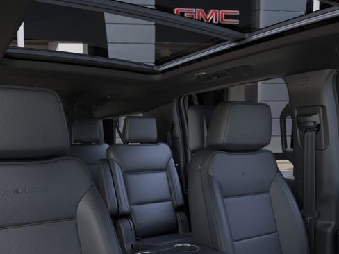 New 2026 GMC Yukon XL Denali w/ Denali Reserve Package image 25